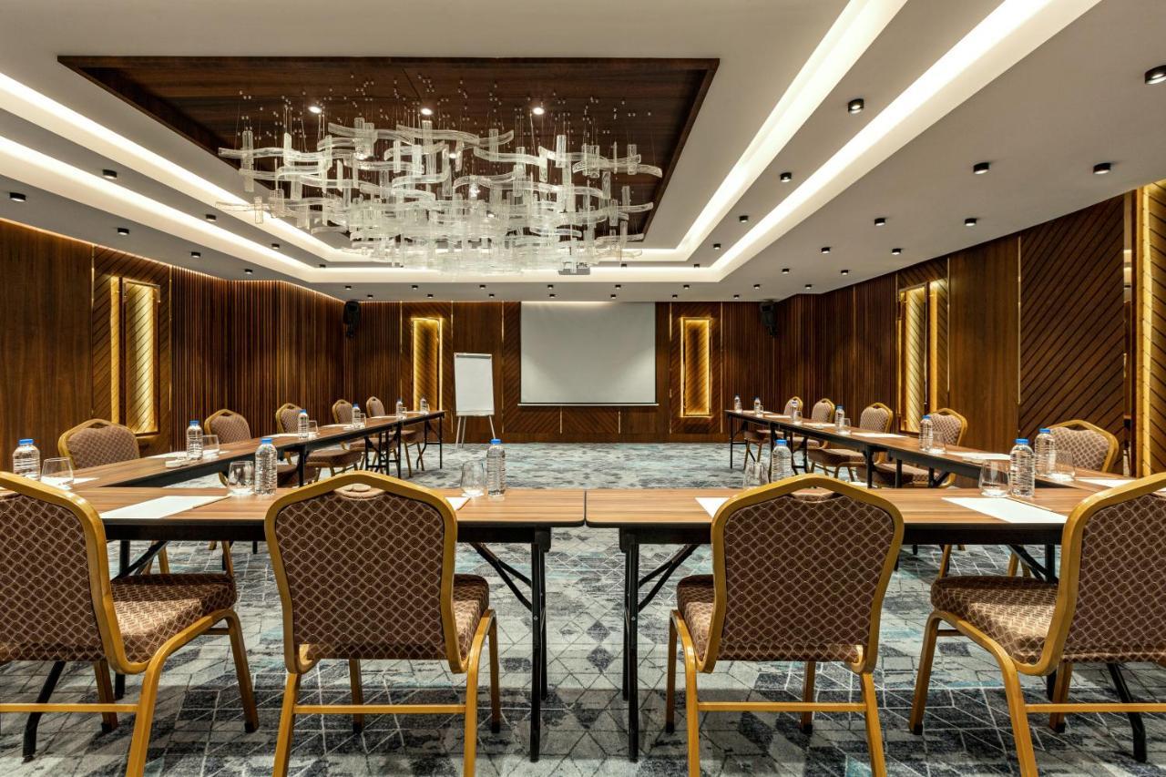 Ramada By Wyndham Istanbul Umraniye Hotel Luaran gambar
