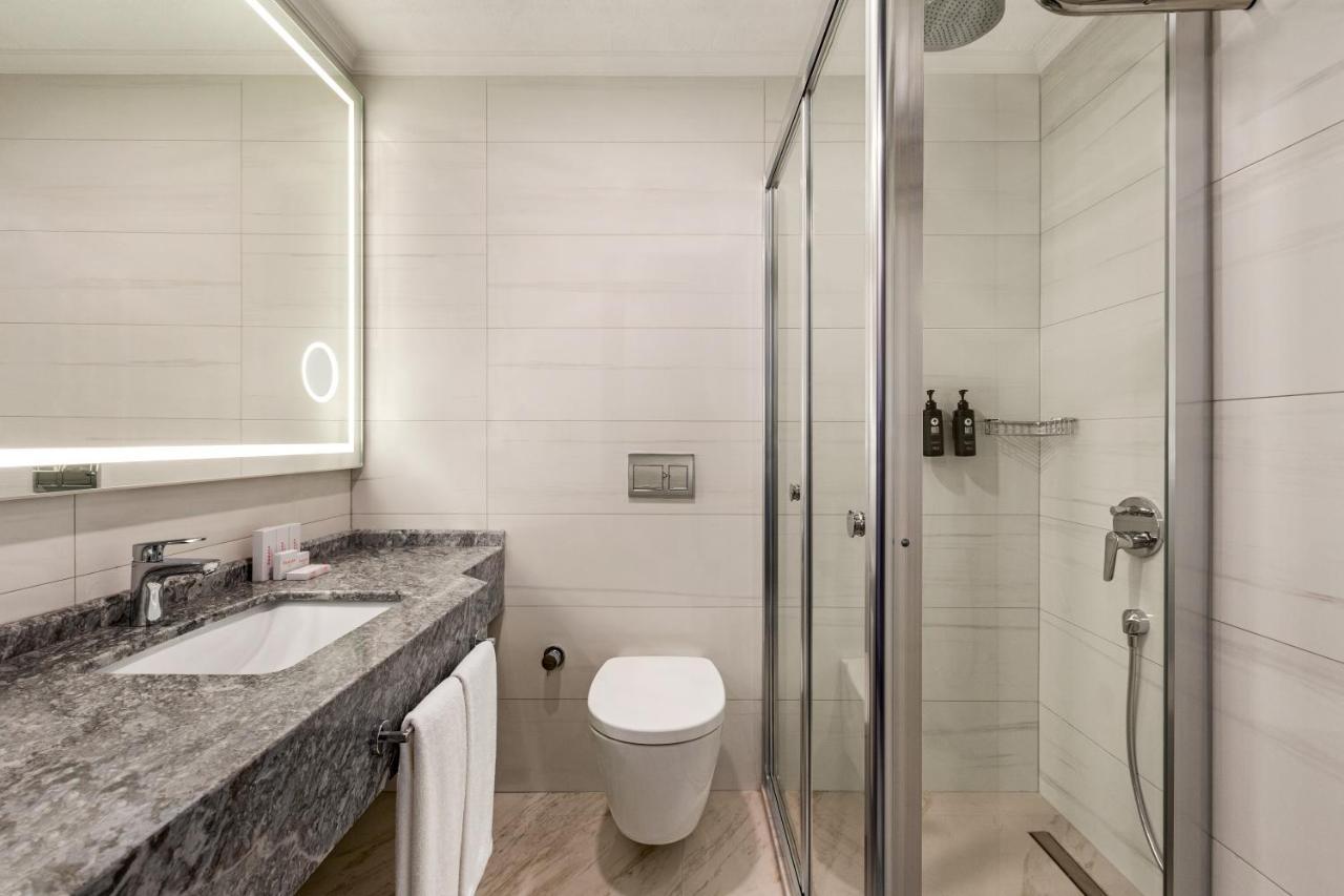 Ramada By Wyndham Istanbul Umraniye Hotel Luaran gambar