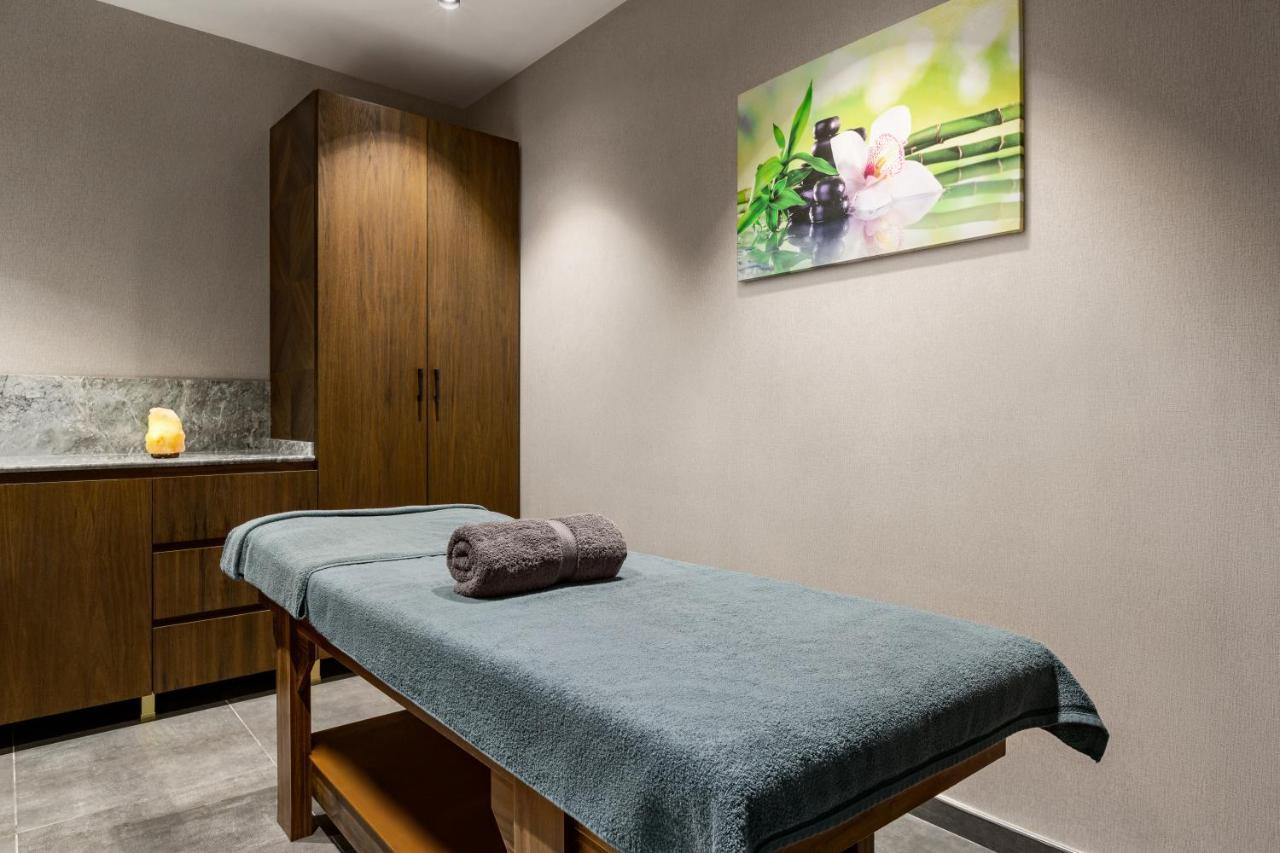 Ramada By Wyndham Istanbul Umraniye Hotel Luaran gambar