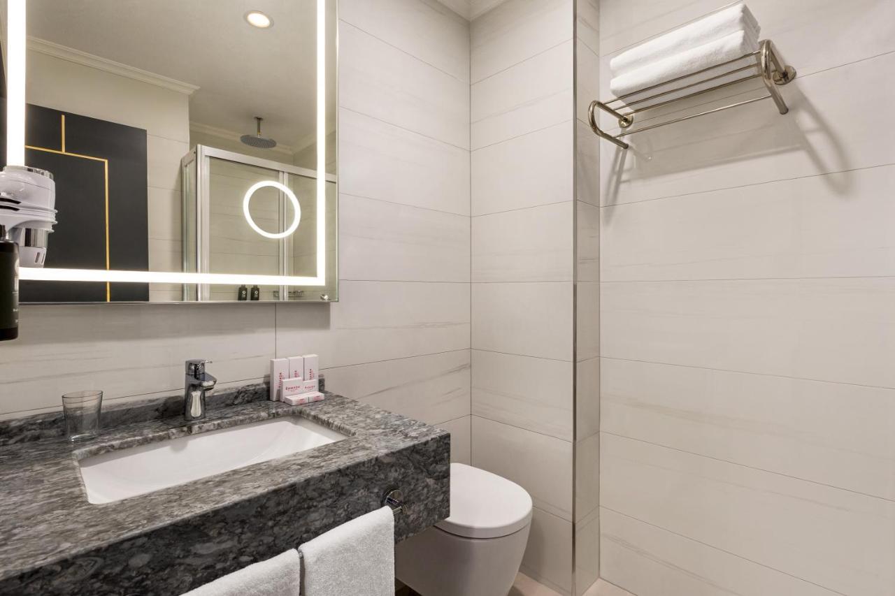 Ramada By Wyndham Istanbul Umraniye Hotel Luaran gambar